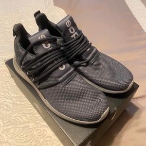 NWT Mens Adidas tennis shoes